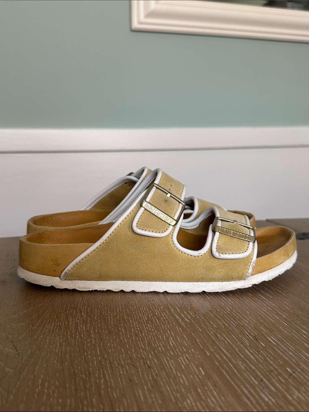 RARE BIRKENSTOCK X IL DOLCE FAR NIENTE
Arizona Yellow Suede Sandals Size 38 - Picture 8 of 17